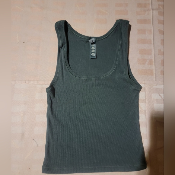 Skims Cotton Rib Tank - Picture 3 of 5